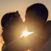 不倫相手とキス